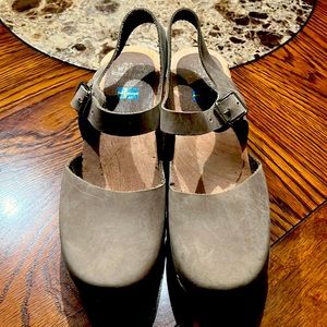 MIA Abba Swedish Clog Free People Leather Size 40/9 Taupe